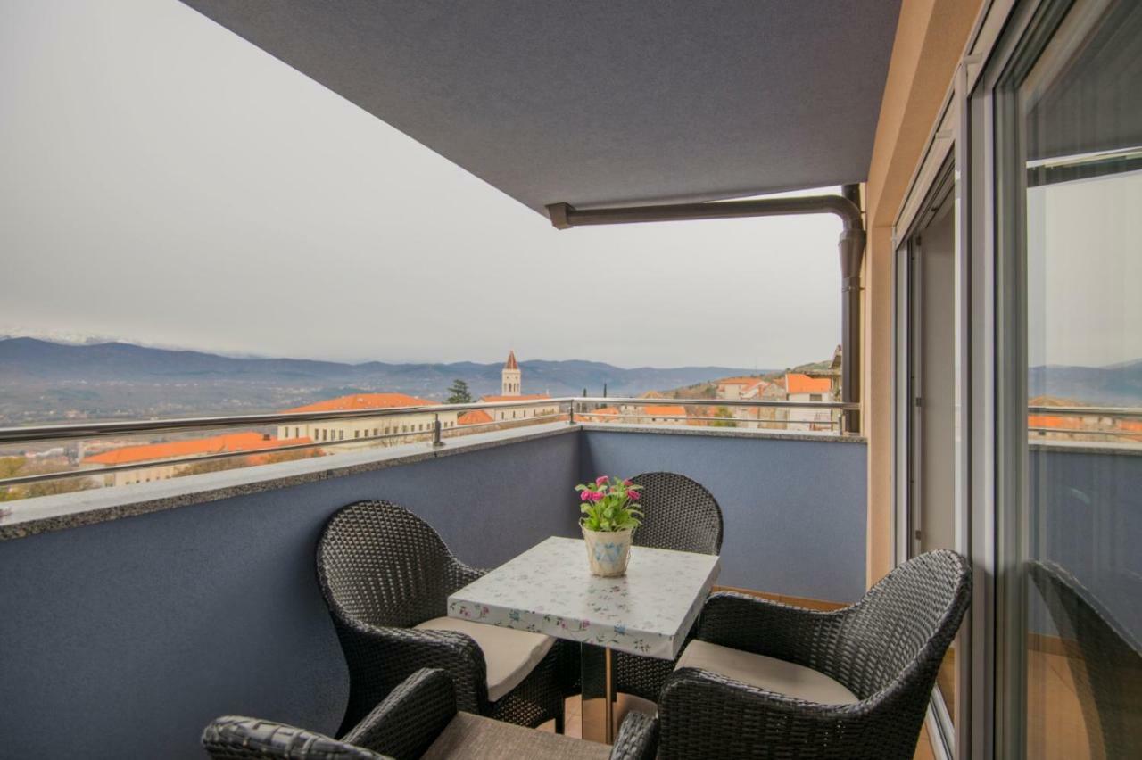 Apartment Petra Imotski Exteriér fotografie